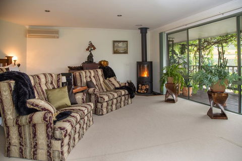 Acheron Acres Riverside - Tourism Hervey Bay 0