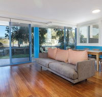 Across the road from the beach - Hervey Bay Accommodation