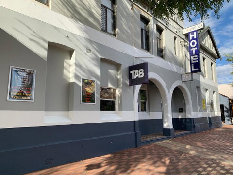 Donnybrook Hotel WA - Tourism Hervey Bay 1