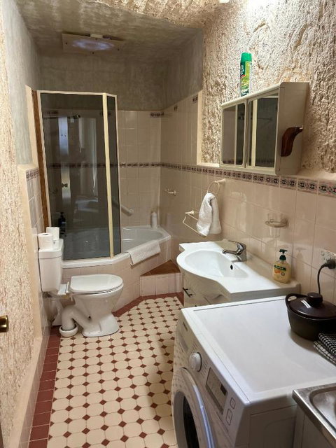 Down To Erth B&B - Hervey Bay Accommodation 1