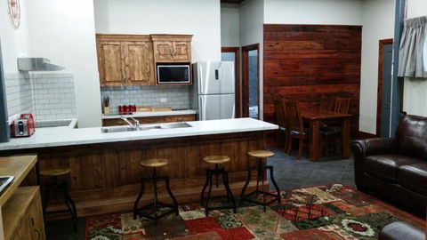 Eagle Foundry Bed & Breakfast - Tourism Hervey Bay 0