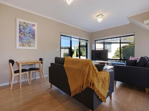 Eagle Heights Holiday Units - Hervey Bay Accommodation 2