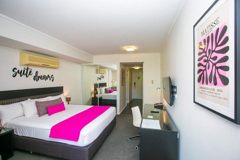 East Perth Suites Hotel - Tourism Hervey Bay 2