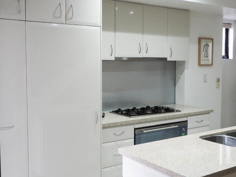 East Perth Townhouse - Hervey Bay Accommodation 3