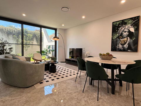 Eastgardens 4Bed 3Bath Brand New Townhouse 2 Car - Hervey Bay Accommodation 0