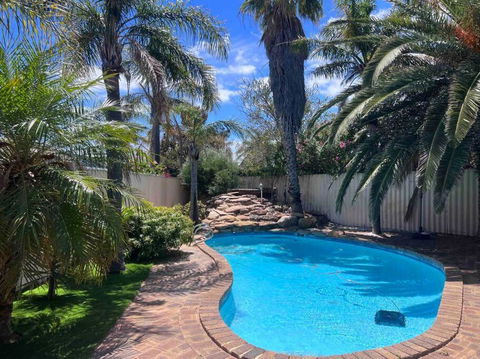Edgewater Whole Holiday Resort - Hervey Bay Accommodation 0