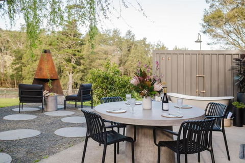 EKhaya - The Barn - Hervey Bay Accommodation 0