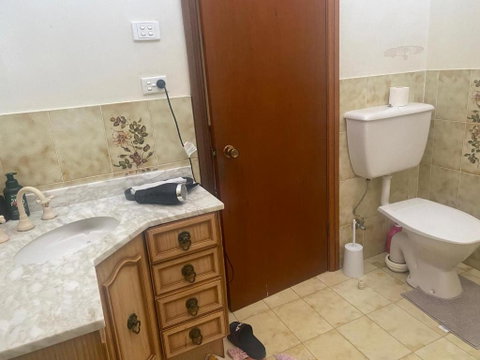 Elegant Castlehill Stay - Hervey Bay Accommodation 3