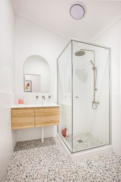 EM Apartments - Hervey Bay Accommodation 2