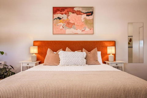 EM Apartments - Hervey Bay Accommodation 0