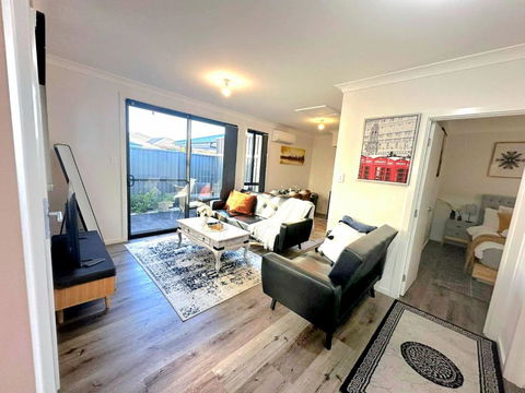 Entire 2br, Hideaway - Tourism Hervey Bay 0