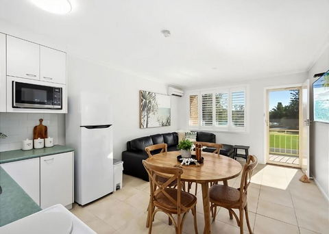 Ernora Court - Hervey Bay Accommodation 1