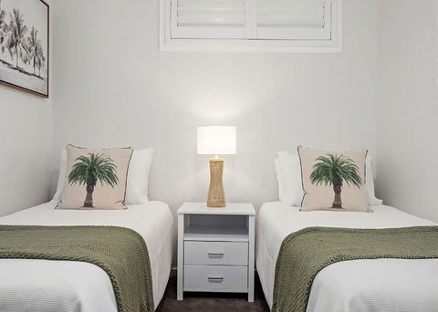 Ernora Court - Hervey Bay Accommodation 2