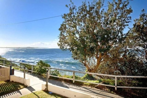 Esplanade Bliss - Hervey Bay Accommodation 3