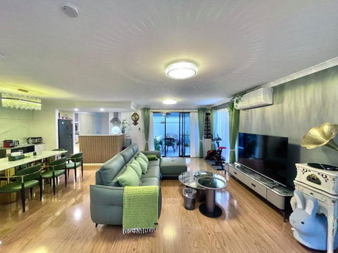 Equitice Spring Moonlight Villa - Hervey Bay Accommodation 0