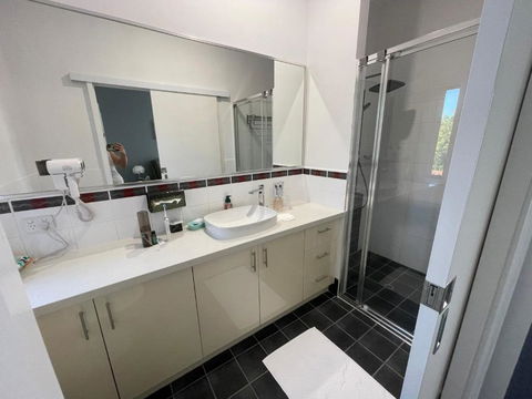 Equitice Spring Moonlight Villa - Hervey Bay Accommodation 2