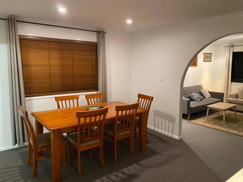FAMILY 3-bedroom Everton Hills Apartment - Hervey Bay Accommodation 1