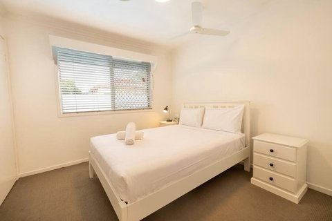 Family-Friendly Retreat With Pool & Spacious Living - Tourism Hervey Bay 1