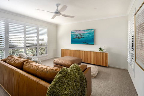 Fig Tree Family Home In Currimundi - Tourism Hervey Bay 3