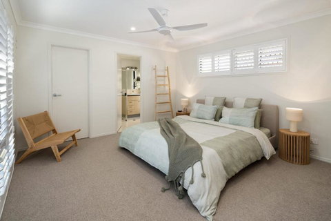 Fig Tree Family Home In Currimundi - Tourism Hervey Bay 4