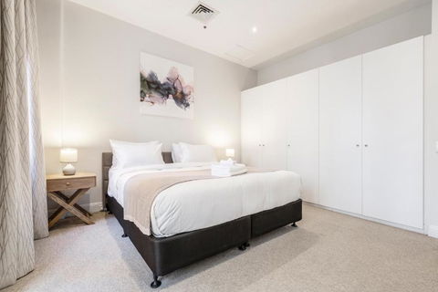 Fabulous Collins Street Luxury 2 BR Apartment - Tourism Hervey Bay 3