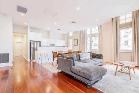 Fabulous Collins Street Luxury 2 BR Apartment - Tourism Hervey Bay 4