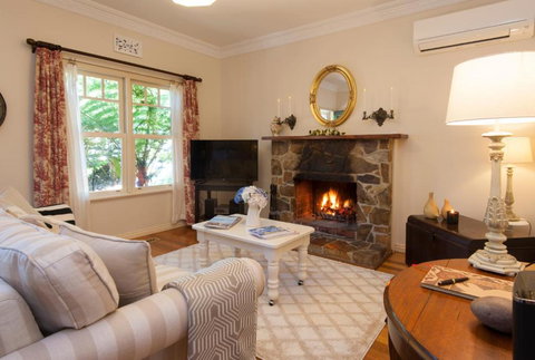 Fern Falls Cottages - Garden Cottage - Tourism Hervey Bay 3