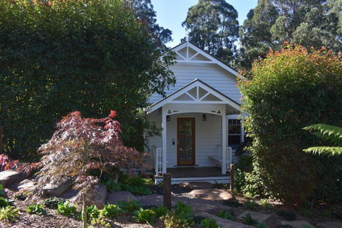 Fern Falls Cottages - Garden Cottage - Tourism Hervey Bay 0