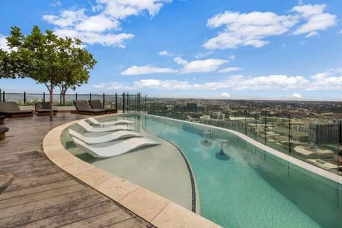 FV Peppers 2BR 2BA W Parking, Shared Spa, Gym, Pool - Tourism Hervey Bay 0