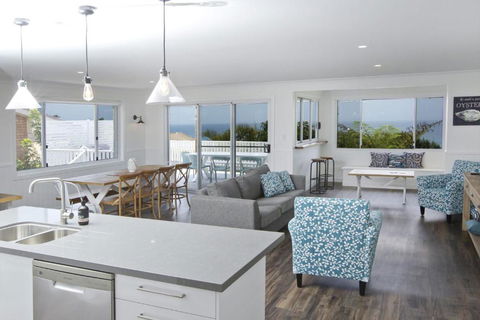 FYNE SHORES - Tourism Hervey Bay 0