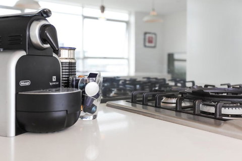 G901S - Bright Zetland Escape With City Views - Hervey Bay Accommodation 4