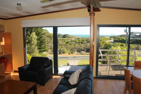 Gabbadah Beach House - Hervey Bay Accommodation 4