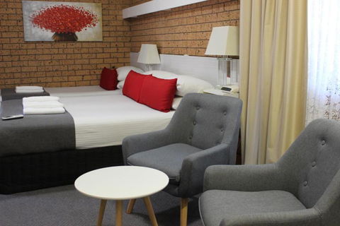 Golden Harvest Motor Inn Moree - Hervey Bay Accommodation 0