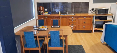 GOLDFIELDS STUDIO APARTMENT, Beaconsfield - Fully Self-contained, Air-conditioning - Tourism Hervey Bay 3