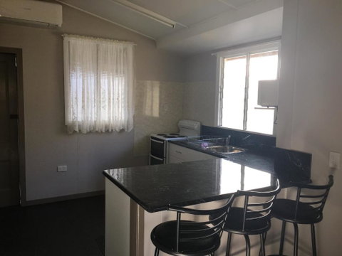Goondihill Hotel - Hervey Bay Accommodation 2