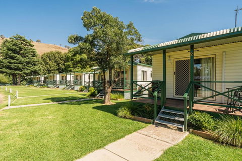 Gundagai Cabins & Tourist Park - Hervey Bay Accommodation 3