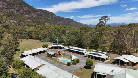 Halls Gap Log Cabins - Hervey Bay Accommodation 2