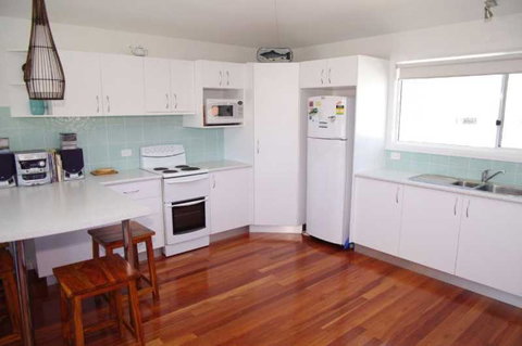Hampstead, 32 Main Street - Hervey Bay Accommodation 3