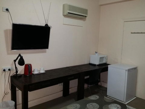 Hampton Court Apartments - Hervey Bay Accommodation 2
