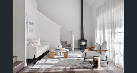 Hamptons Beach House - Hervey Bay Accommodation 3