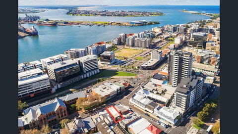 Haven On Hunter 500m To Civic Theatre - Hervey Bay Accommodation 2