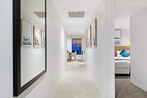 GUARANTEED OCEAN VIEW - Level 16 And Up - Soul Surfers Paradise - Self Contained &Privately Managed - Tourism Hervey Bay 1