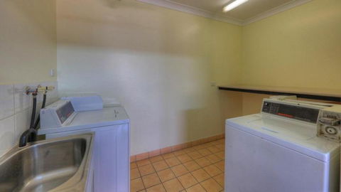 Heritage Lodge Motel - Hervey Bay Accommodation 1