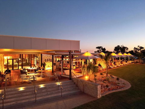 Hedland Hotel - Tourism Hervey Bay 0