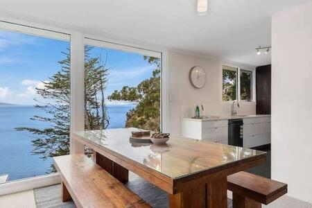 Hidden Bay Retreat-5 Bed- 15min To Hobart - Tourism Hervey Bay 3