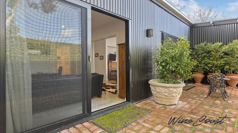 Hideaway Nook By Wine Coast Holiday Rentals - Tourism Hervey Bay 2