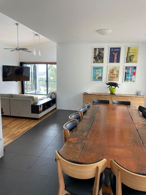 Hill Top Retreat - Hervey Bay Accommodation 0