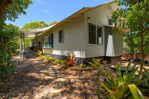 Ibis 15 - Hervey Bay Accommodation 0