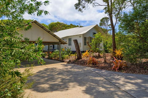 Ibis 15 - Hervey Bay Accommodation 1