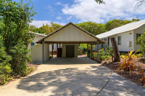 Ibis 15 - Hervey Bay Accommodation 2